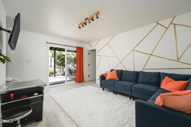 Detail Gallery Image 21 of 30 For 3086 Grove St, Ventura,  CA 93003 - 3 Beds | 3 Baths