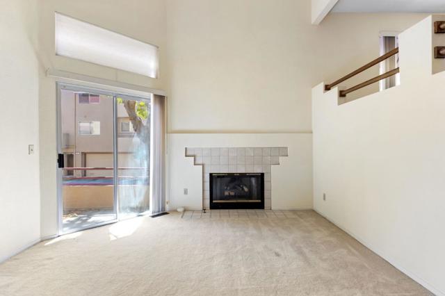 210 Commons Lane, Foster City CA: https://media.crmls.org/mediaz/5144a15d-cc14-4749-8bff-91952b6a5d1b.jpg