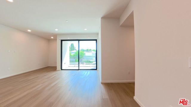 5119 Colfax Avenue, 203 photo 28