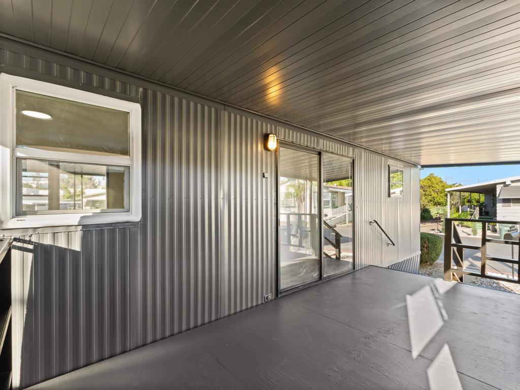 2907 Santa Fe Avenue - photo 14