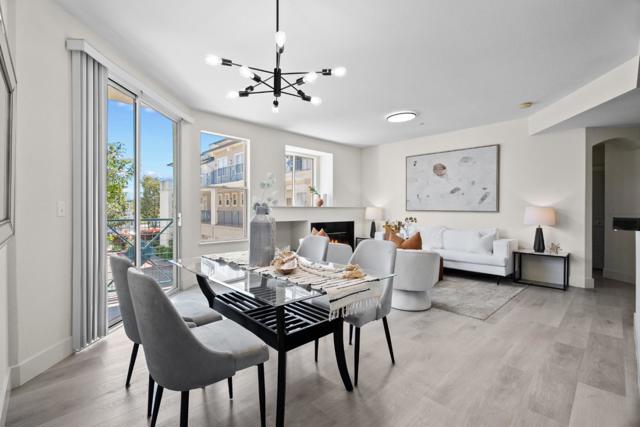 700 Baltic Circle, Redwood City CA: https://media.crmls.org/mediaz/514560b0-acf2-4176-b71e-59f47b3cec25.jpg
