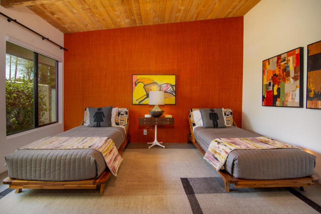 783 N Rose Avenue, Palm Springs CA: https://media.crmls.org/mediaz/51460387-d804-42be-b1c7-020bbad535c6.jpg