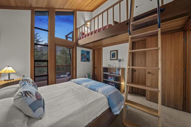 54789 Wildwood Drive, Idyllwild CA: https://media.crmls.org/mediaz/51466e4e-4f1c-4820-b6d7-9feb6c3f28bb.jpg