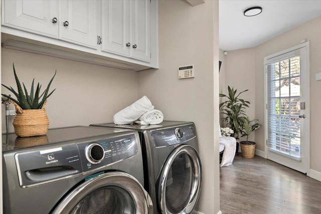 20578 3rd Street, Saratoga CA: https://media.crmls.org/mediaz/51469692-8251-4e9a-975e-4d3de0677618.jpg