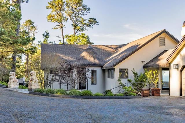 100 Cypress Way, Carmel CA: https://media.crmls.org/mediaz/5147e204-7c0d-42c7-a9a4-bee06712ab28.jpg