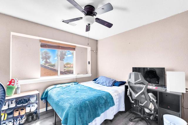 711 Kirkwood Court, Los Banos CA: https://media.crmls.org/mediaz/51486b42-4e4f-42b7-b7f5-7f3ef662f210.jpg