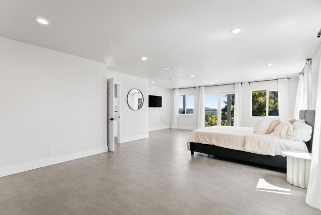 532 Moonrise Lane, Aptos CA: https://media.crmls.org/mediaz/5148ce63-3ad4-4c6a-8a27-2fa7e4df1d48.jpg