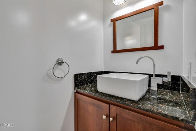 Detail Gallery Image 14 of 38 For 204 S Marengo Ave, Pasadena,  CA 91101 - 3 Beds | 2/1 Baths
