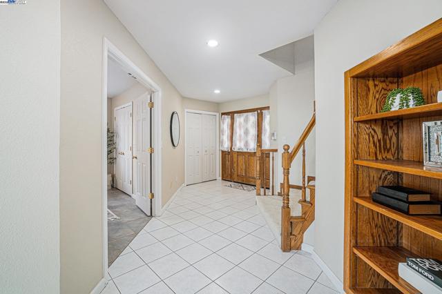 4325 Monterey ct, Discovery Bay CA: https://media.crmls.org/mediaz/51493e12-664b-4e8d-8b19-8edd12a29f5f.jpg