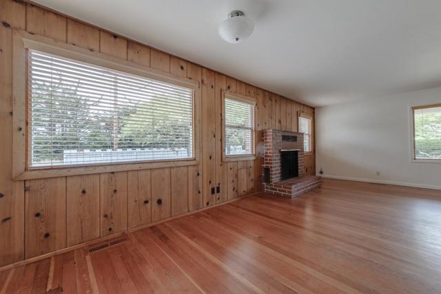 137 Whiting Road, Watsonville CA: https://media.crmls.org/mediaz/514971e8-b6f1-4996-aedb-c1941f0e6195.jpg