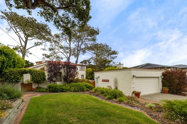 944 Bayview Avenue, Pacific Grove CA: https://media.crmls.org/mediaz/51498613-1345-4e69-b300-0d1b7eba5e66.jpg