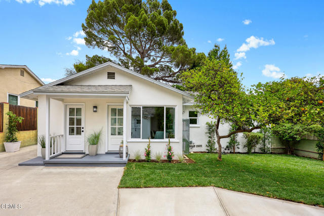 4543 Rockland Place, La Canada Flintridge CA: https://media.crmls.org/mediaz/514a1488-50d8-4c25-b373-0561cbff7b19.jpg