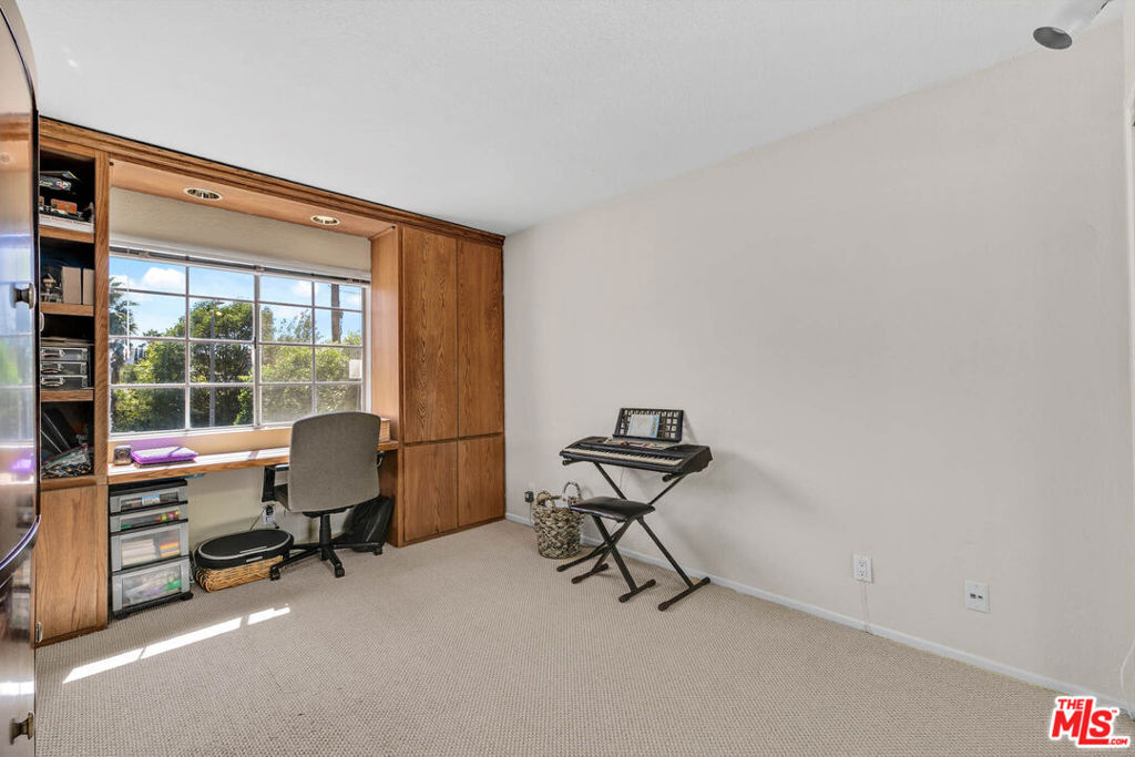 514Accb7 6E4C 41Bf Ae66 Ce57Ffd221Fd 6347 Wynne Avenue, Tarzana, Ca 91335 &Lt;Span Style='BackgroundColor:transparent;Padding:0Px;'&Gt; &Lt;Small&Gt; &Lt;I&Gt; &Lt;/I&Gt; &Lt;/Small&Gt;&Lt;/Span&Gt;