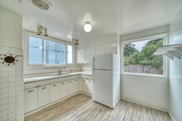 396 Northgate Avenue, Daly City CA: https://media.crmls.org/mediaz/514bf329-864e-47cb-80fb-52dc41a5b14f.jpg