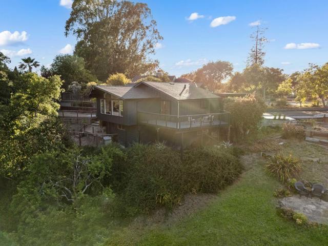 3628 Stance Avenue, Soquel CA: https://media.crmls.org/mediaz/514c8fc3-9cc9-47da-a71e-baf557ca610e.jpg