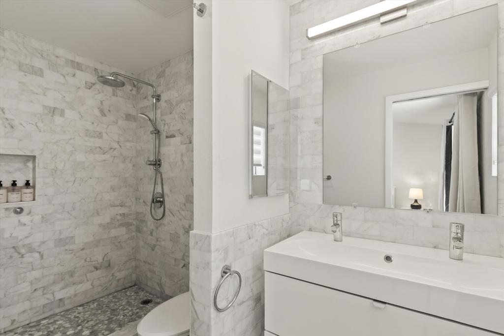MLS #219149313DA image #9