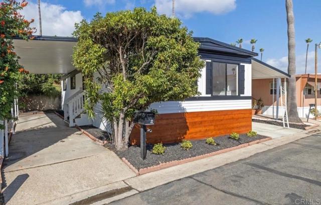 Detail Gallery Image 4 of 11 For 2515 Sweetwater Rd #32,  Spring Valley,  CA 91977 - 2 Beds | 2 Baths