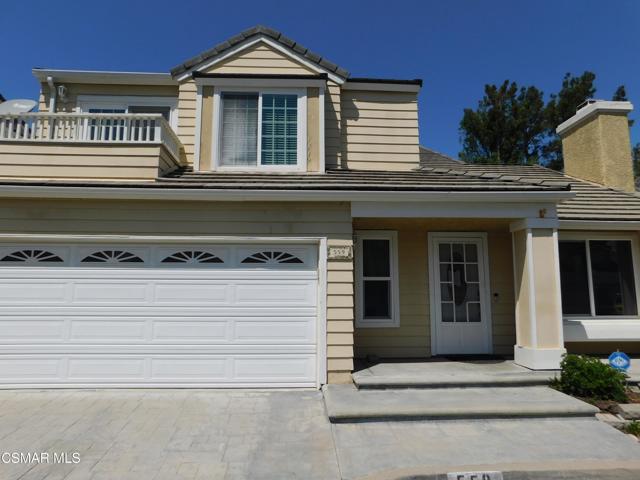 559 Stoney Peak Court, Simi Valley CA: https://media.crmls.org/mediaz/514f4ae0-a970-40be-9ad6-02490d5853de.jpg