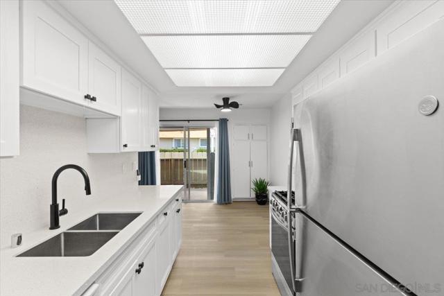 1634 Grandon Ave, San Marcos CA: https://media.crmls.org/mediaz/514f7ea4-fac5-4369-a16a-06482da242f6.jpg