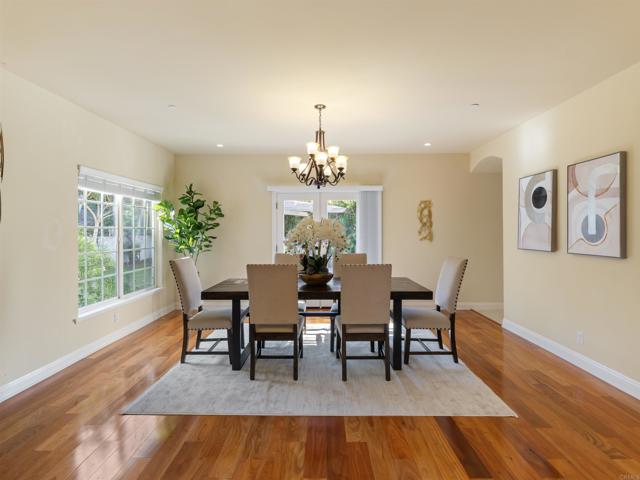 2535 San Clemente Avenue, Vista CA: https://media.crmls.org/mediaz/514fa37a-a44d-402e-a44a-92cdbf8fe84b.jpg