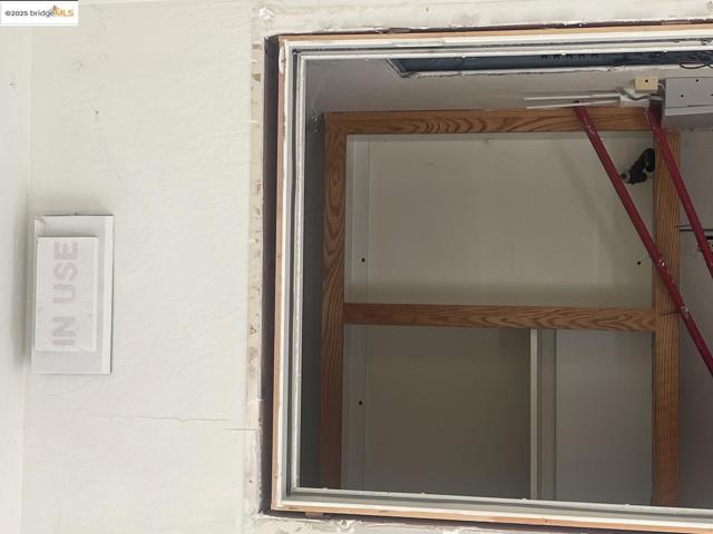 2890 Concord BLVD, Concord CA: https://media.crmls.org/mediaz/515012da-9a80-4b72-a74b-da487778f3f5.jpg