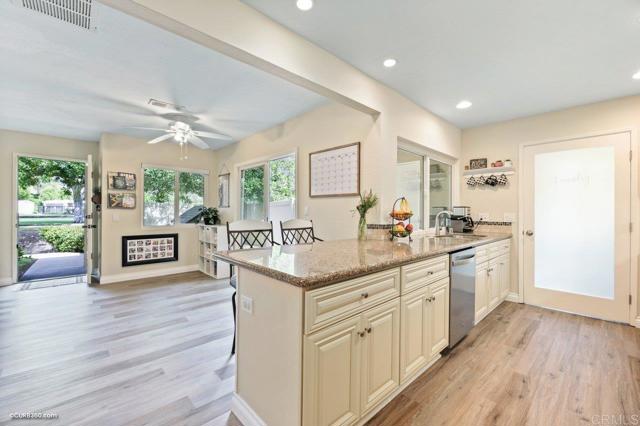 Detail Gallery Image 1 of 1 For 13227 Holly Tree Ln, Poway,  CA 92064 - 3 Beds | 2/1 Baths