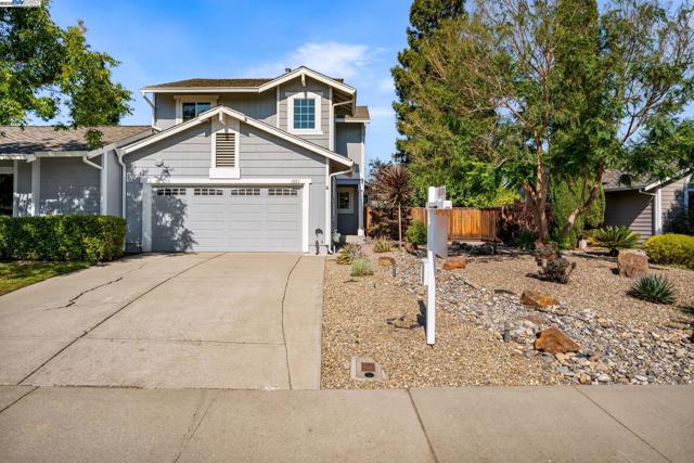 473 Andrea Cir, Livermore CA: https://media.crmls.org/mediaz/5151c48b-2bbc-456a-922c-a507c96bacb3.jpg