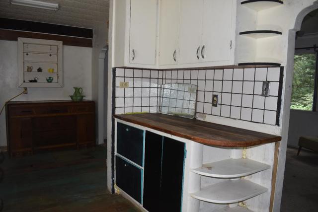 10158 E Zayante Road, Felton CA: https://media.crmls.org/mediaz/5151cf2f-8b62-4856-a7f9-d92ace7ac0d5.jpg