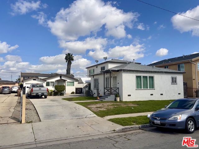 1055 W 102nd Street, Los Angeles CA: https://media.crmls.org/mediaz/5152b0e2-0302-44ca-8b05-9f10340200ea.jpg