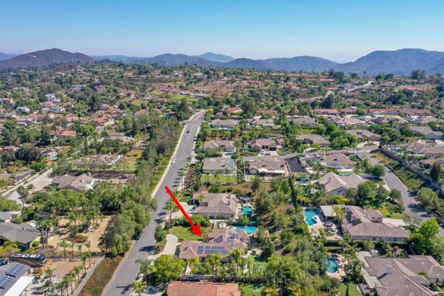2209 Eucalyptus Ave, Escondido CA: https://media.crmls.org/mediaz/51533233-ad92-4a17-ae49-14c1175ddc54.jpg