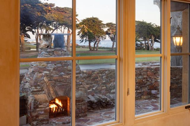 1273 Surf Avenue, Pacific Grove CA: https://media.crmls.org/mediaz/515412fd-7a51-4577-b3b6-7b0c13df96f9.jpg