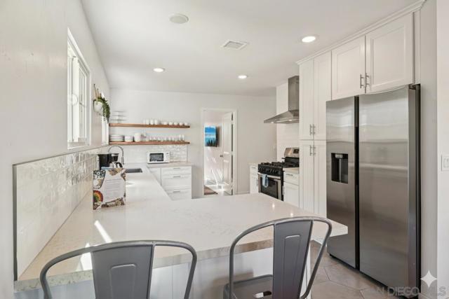 4851 Narragansett Ave, San Diego CA: https://media.crmls.org/mediaz/5156148c-be30-47a8-91ce-ae92517e40ea.jpg