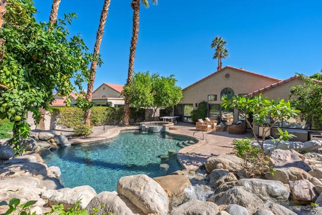 75720 Mclachlin Circle, Palm Desert CA: https://media.crmls.org/mediaz/5157b88f-dd14-4a67-8e27-ec953d6458bf.jpg
