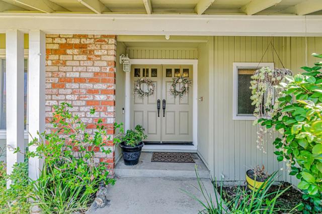3072 Chippenham Drive, San Jose CA: https://media.crmls.org/mediaz/51597b39-3a94-486c-8645-d9c9f158c6d4.jpg
