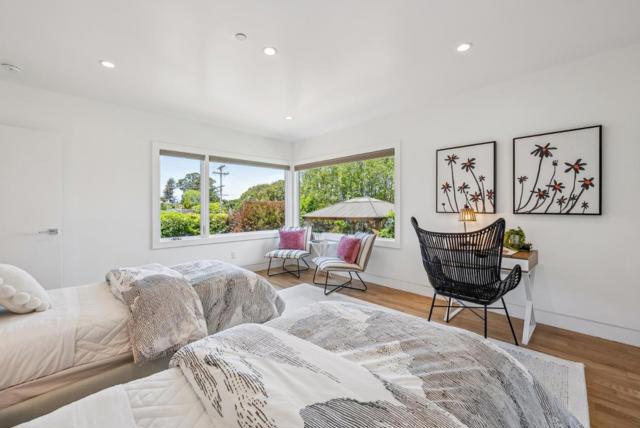 1 Millbrae Circle, Millbrae CA: https://media.crmls.org/mediaz/51599acf-cefe-4731-8776-d203d15761c0.jpg