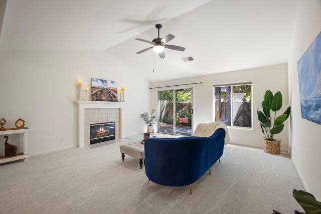 14668 Excaliber Court, Morgan Hill CA: https://media.crmls.org/mediaz/515b1f07-7fdf-4d07-bbaa-01d6ea27e518.jpg
