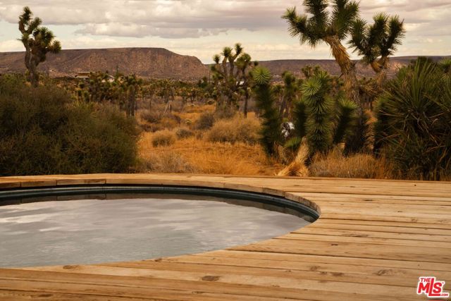 50950 Burns Canyon Road, Pioneertown CA: https://media.crmls.org/mediaz/515bdfc6-ab09-422d-9091-fa5afb112562.jpg