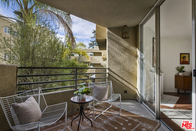 6140 Monterey Road, Los Angeles CA: https://media.crmls.org/mediaz/515c30c8-822f-413d-a029-4d16779d2445.jpg