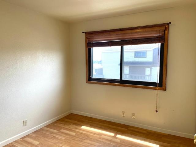375 Shipley Avenue, Daly City CA: https://media.crmls.org/mediaz/515c6bdf-1a8a-4366-b19b-ecba53be5d36.jpg