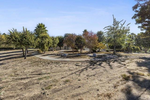 Detail Gallery Image 25 of 30 For 1333 via Encinos Dr, Fallbrook,  CA 92028 - 3 Beds | 2 Baths