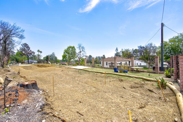 Detail Gallery Image 4 of 15 For 2899 N Mount Curve Ave, Altadena,  CA 91001 - – Beds | – Baths
