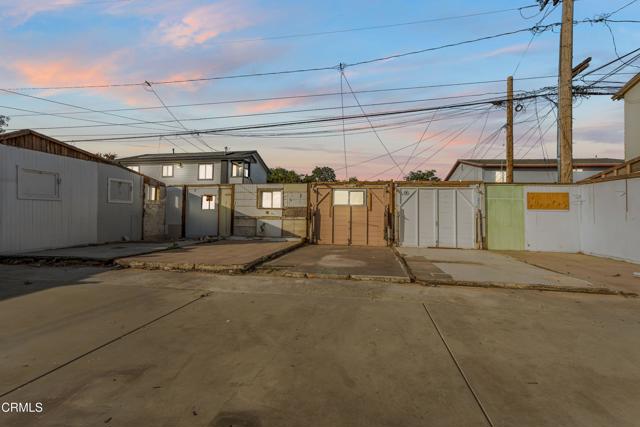 Detail Gallery Image 18 of 21 For 425 W 1st St, Oxnard,  CA 93030 - 2 Beds | 1/1 Baths