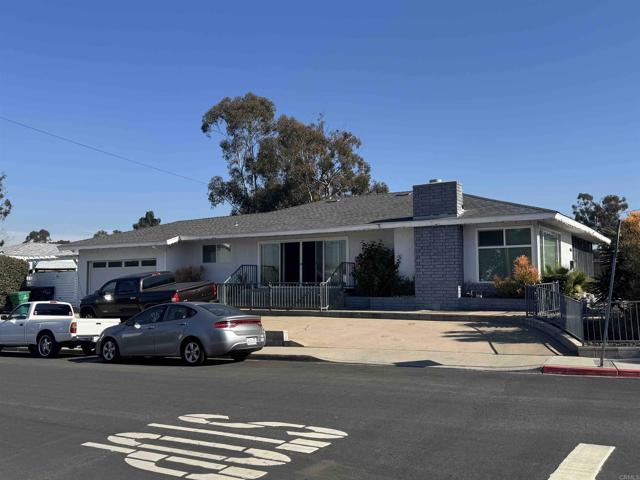 4606 Ocean View Boulevard, San Diego CA: https://media.crmls.org/mediaz/515eeca4-c12f-41ae-a788-e9eb0f5b5c08.jpg