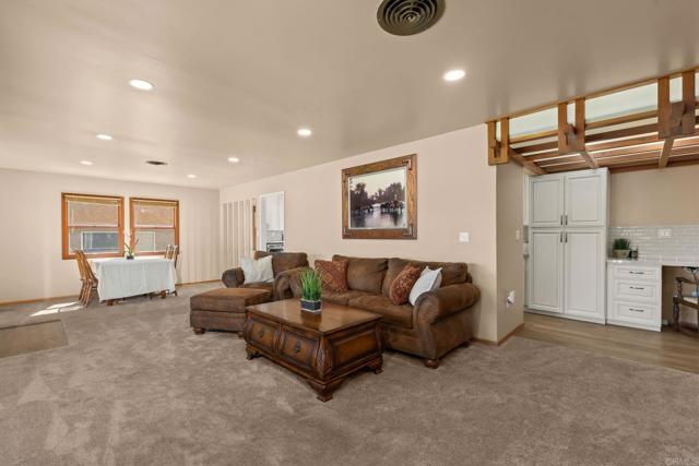 Detail Gallery Image 11 of 59 For 11460 Pinehurst Dr, Lakeside,  CA 92040 - 4 Beds | 3/1 Baths