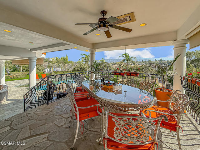 1832 Calle Salto, Thousand Oaks CA: https://media.crmls.org/mediaz/515f7fb3-93f1-4a84-b727-c1e4f197dd22.jpg