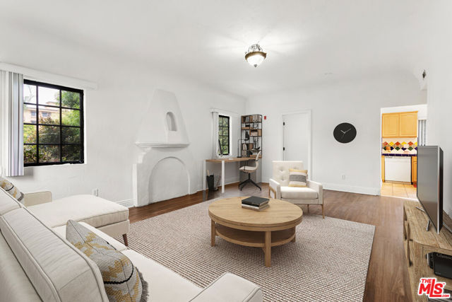 2623 Ellendale Place, Los Angeles CA: https://media.crmls.org/mediaz/5161bb3e-c7ae-4502-90cc-c08136b59418.jpg