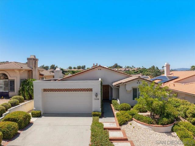 13338 Corte De Chucena, San Diego CA: https://media.crmls.org/mediaz/5161cd43-8fb0-4081-b004-98d9bea96f75.jpg