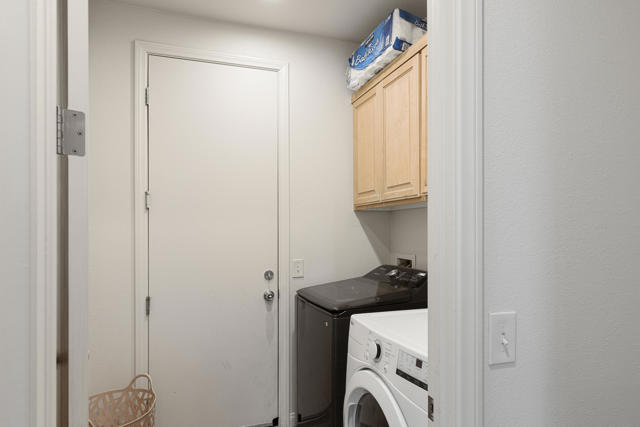 8680 Monument View Drive, Yucca Valley CA: https://media.crmls.org/mediaz/5161f77f-94f6-46ac-b0c7-f131e15357fc.jpg