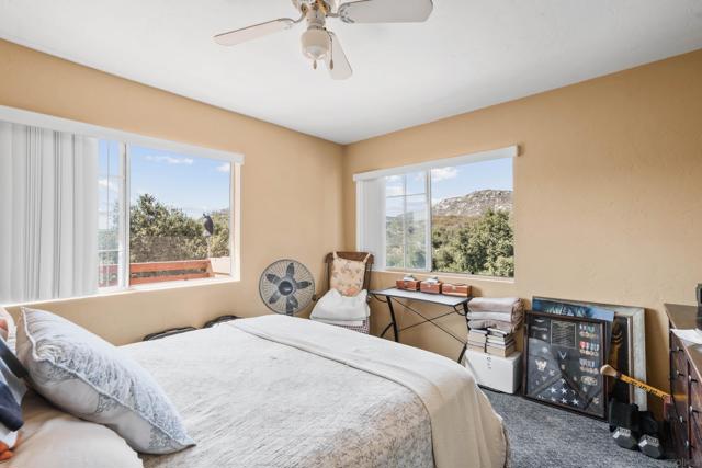 9784 Mizpah Spur, Descanso CA: https://media.crmls.org/mediaz/51627e1c-0c64-4829-ba32-798aece40ab7.jpg