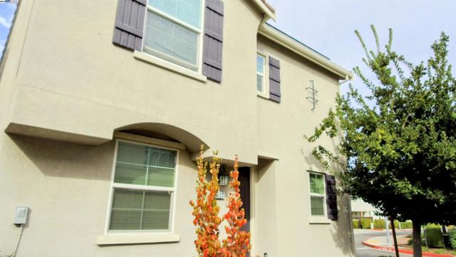 4520 Gironella Walk, Sacramento CA: https://media.crmls.org/mediaz/5162f4b6-06e7-4531-8055-521ac34d5945.jpg